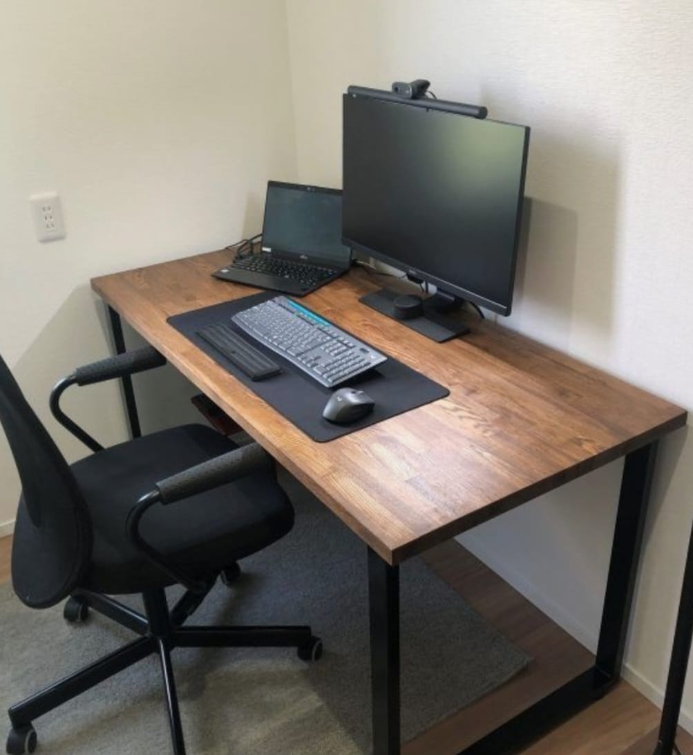 Sleek Home Office Study Desk – Walnut & Steel